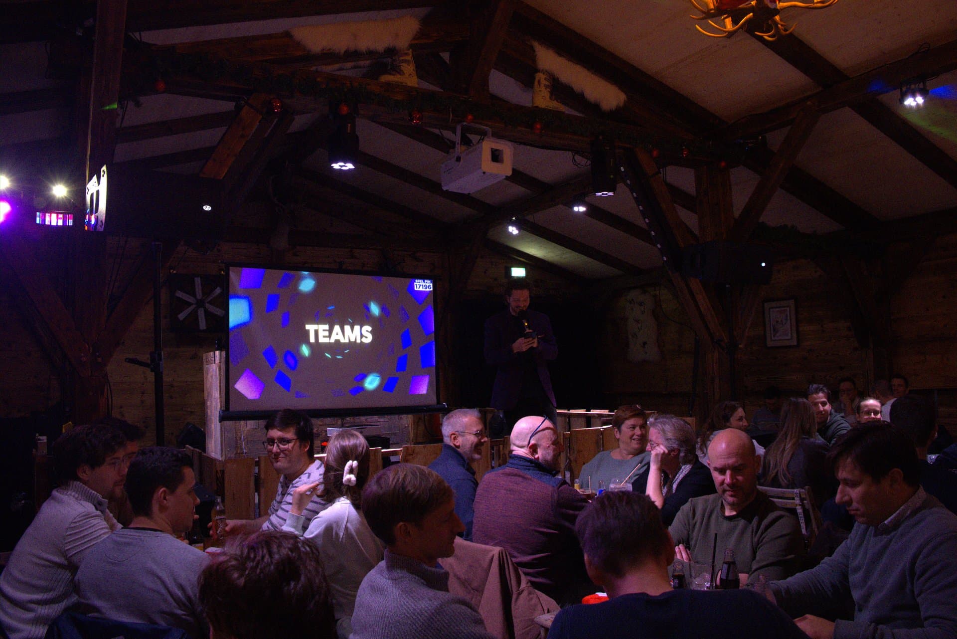 Gezellige pubquiz sfeer met QuizX quizmaster